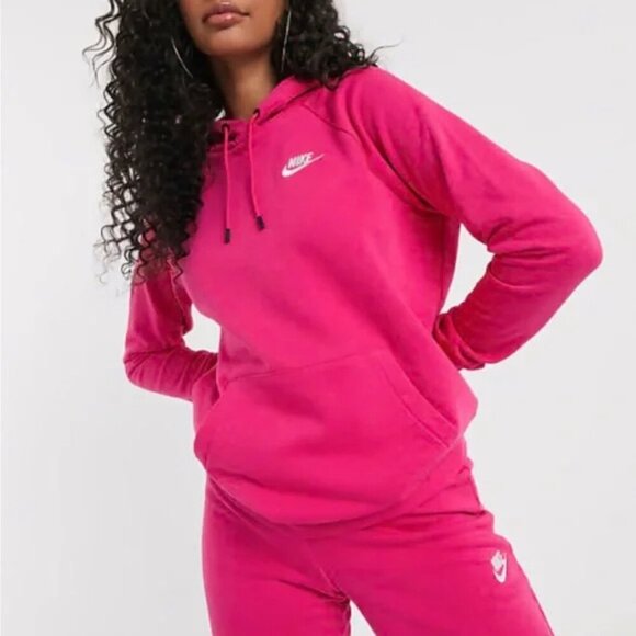 Nike Women's Fuchsia Pink Sportswear Essential Fleece Hoodie - 35914 - Picture 1 of 14